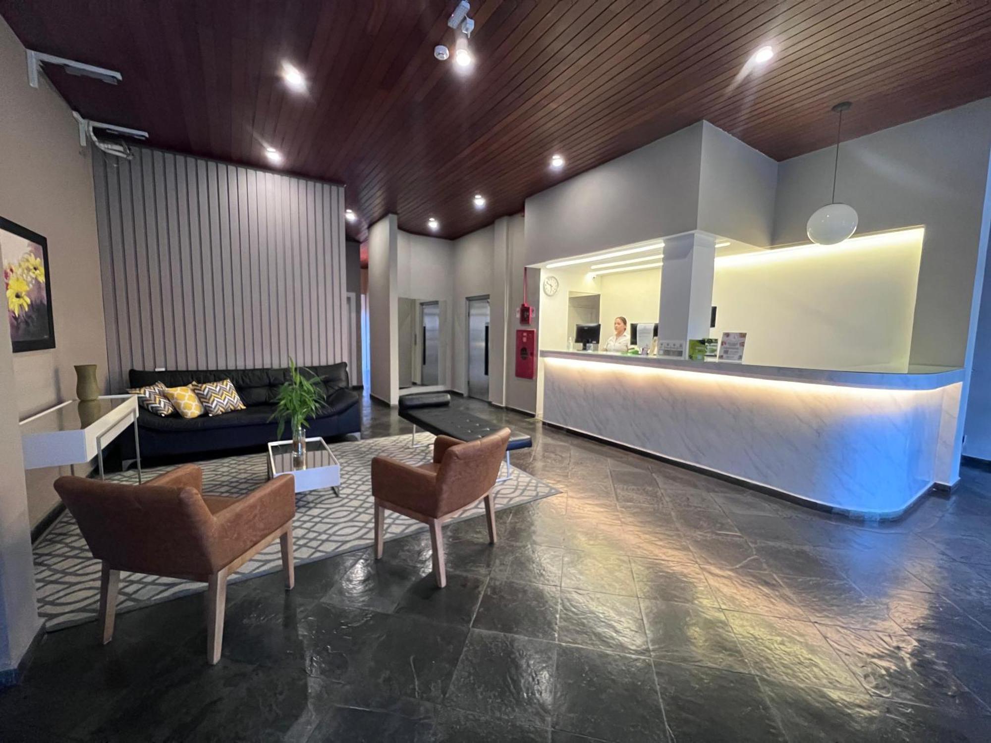 Hotel Regis Ii